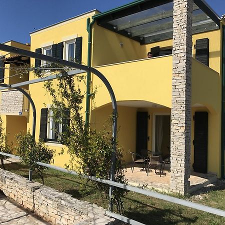 Villas Faro Bašanija エクステリア 写真