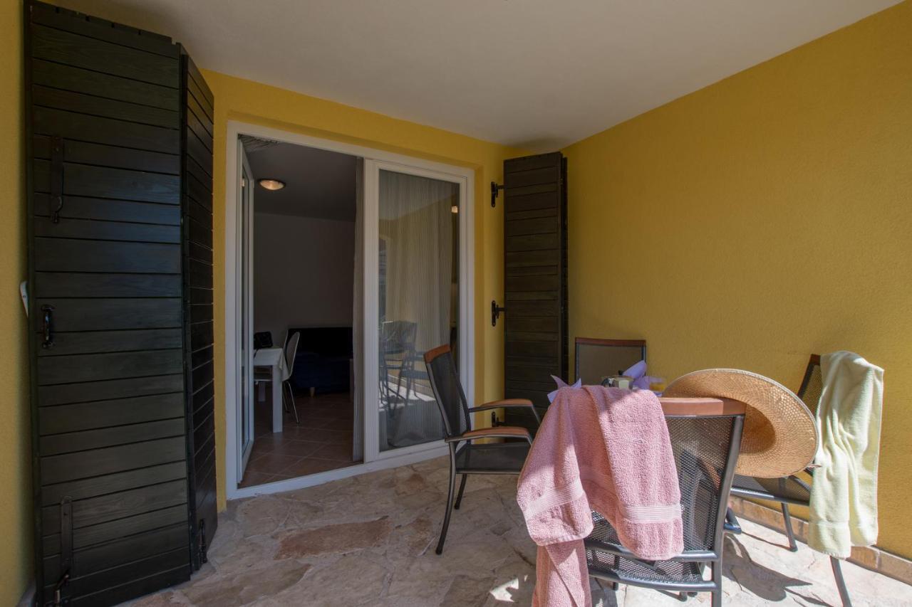 Villas Faro Bašanija エクステリア 写真