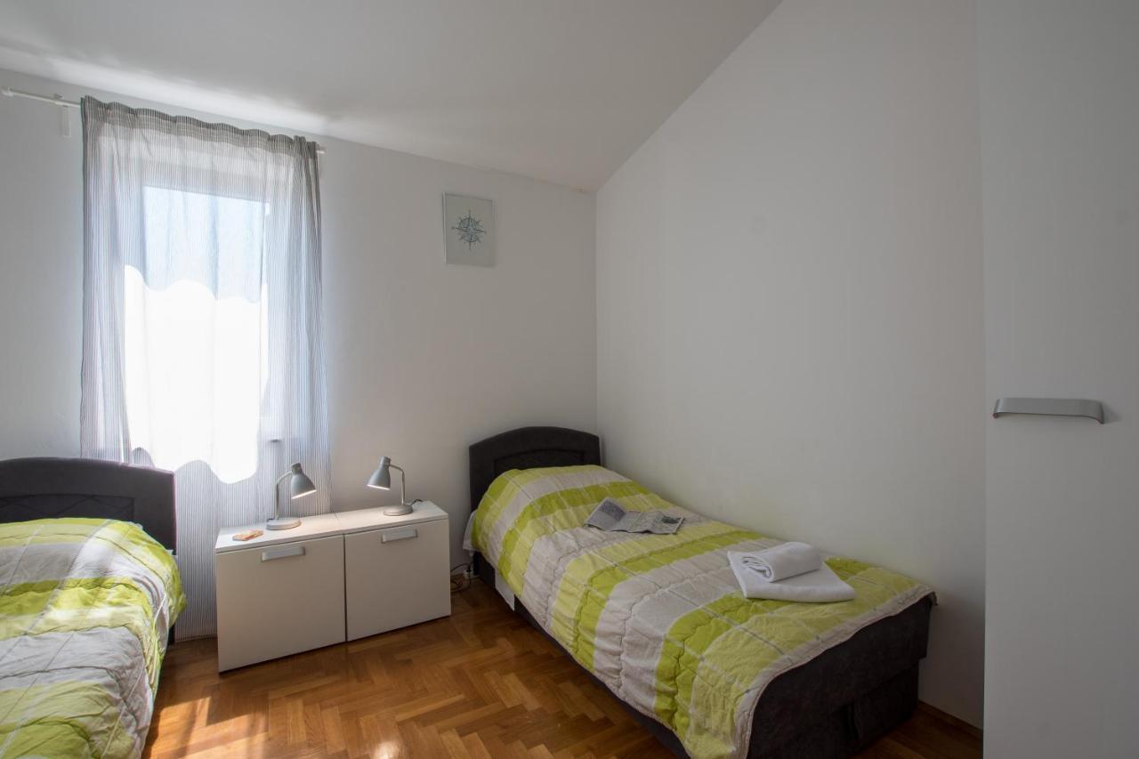 Villas Faro Bašanija エクステリア 写真