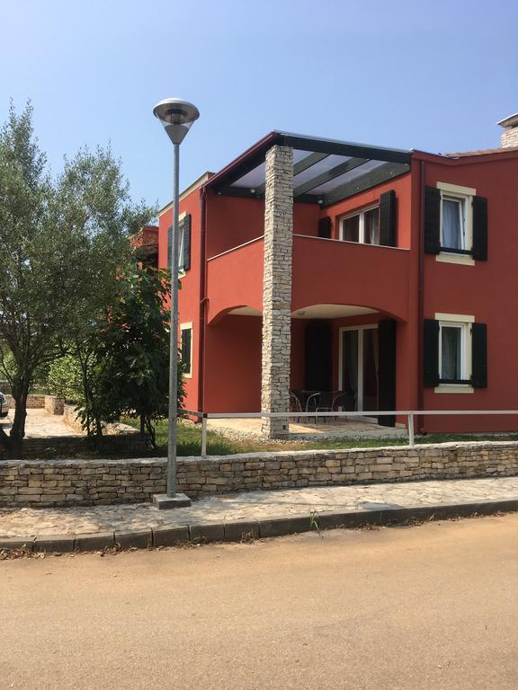 Villas Faro Bašanija エクステリア 写真